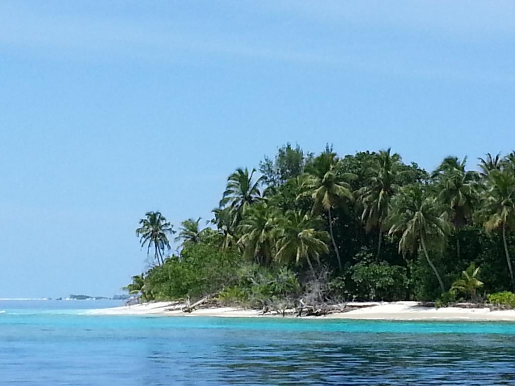 Rip Tide Vacation Inn, K.Guraidhoo กุราอิธู ภายนอก รูปภาพ