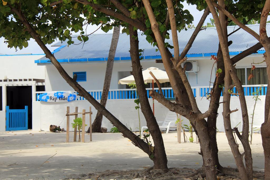 Rip Tide Vacation Inn, K.Guraidhoo กุราอิธู ภายนอก รูปภาพ