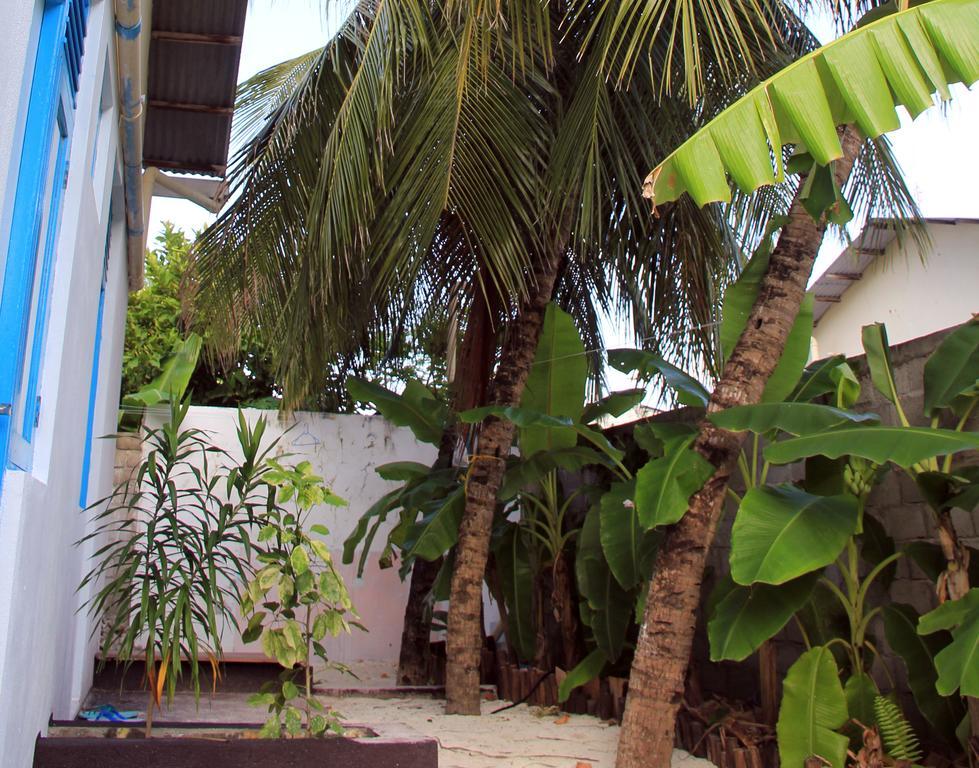 Rip Tide Vacation Inn, K.Guraidhoo กุราอิธู ภายนอก รูปภาพ