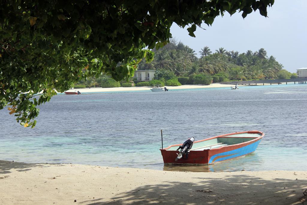 Rip Tide Vacation Inn, K.Guraidhoo กุราอิธู ภายนอก รูปภาพ