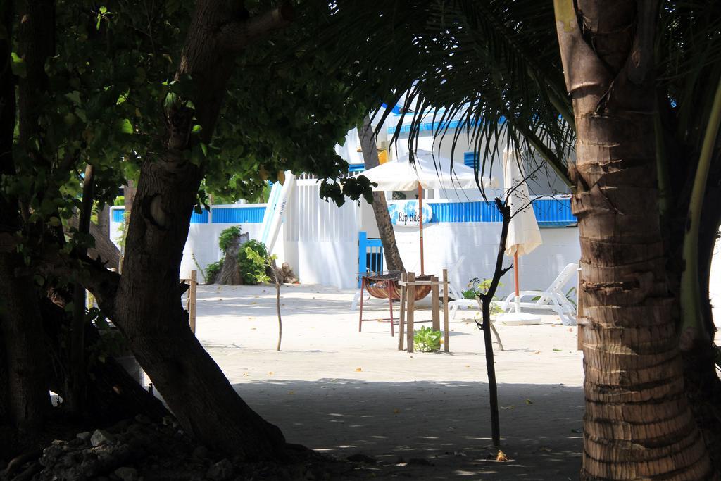 Rip Tide Vacation Inn, K.Guraidhoo กุราอิธู ภายนอก รูปภาพ