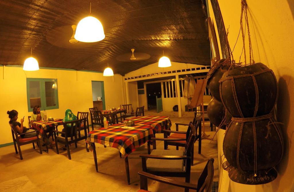 Rip Tide Vacation Inn, K.Guraidhoo กุราอิธู ภายนอก รูปภาพ