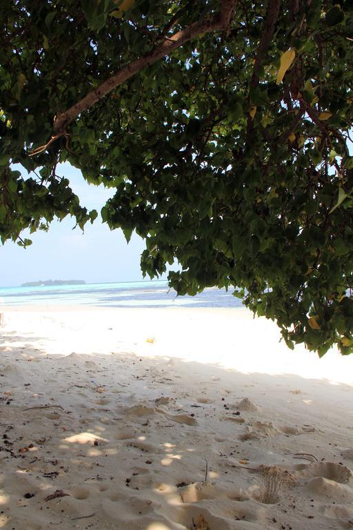 Rip Tide Vacation Inn, K.Guraidhoo กุราอิธู ภายนอก รูปภาพ