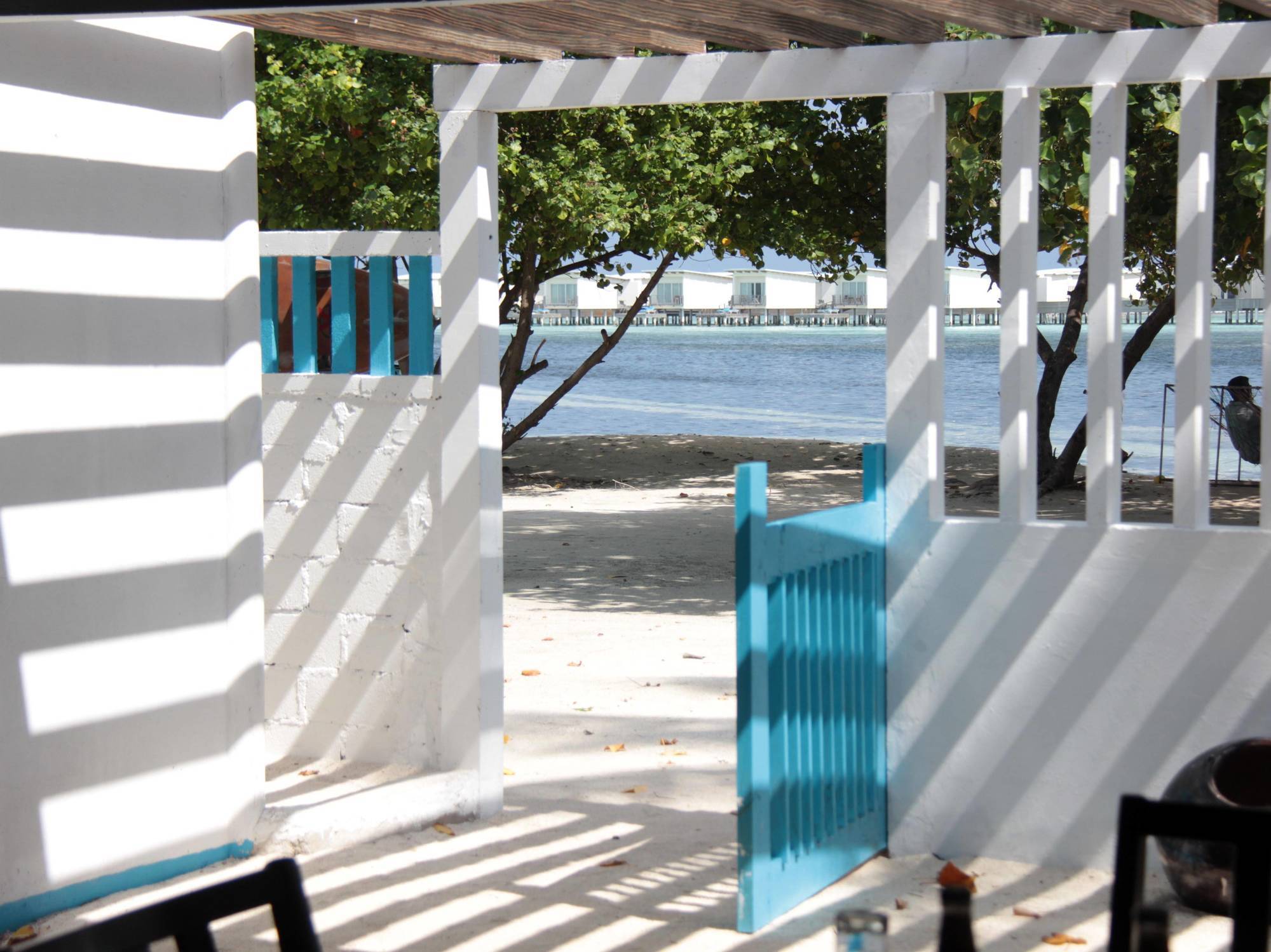Rip Tide Vacation Inn, K.Guraidhoo กุราอิธู ภายนอก รูปภาพ
