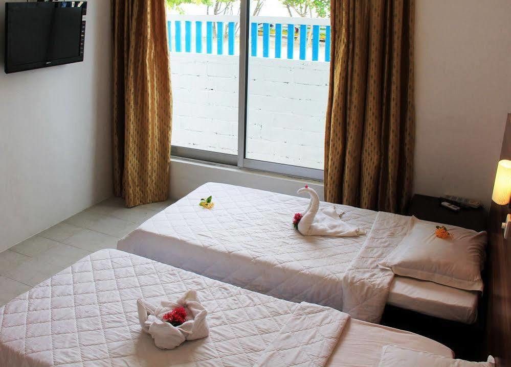 Rip Tide Vacation Inn, K.Guraidhoo กุราอิธู ภายนอก รูปภาพ