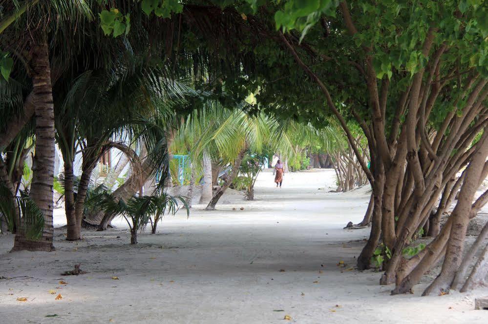 Rip Tide Vacation Inn, K.Guraidhoo กุราอิธู ภายนอก รูปภาพ