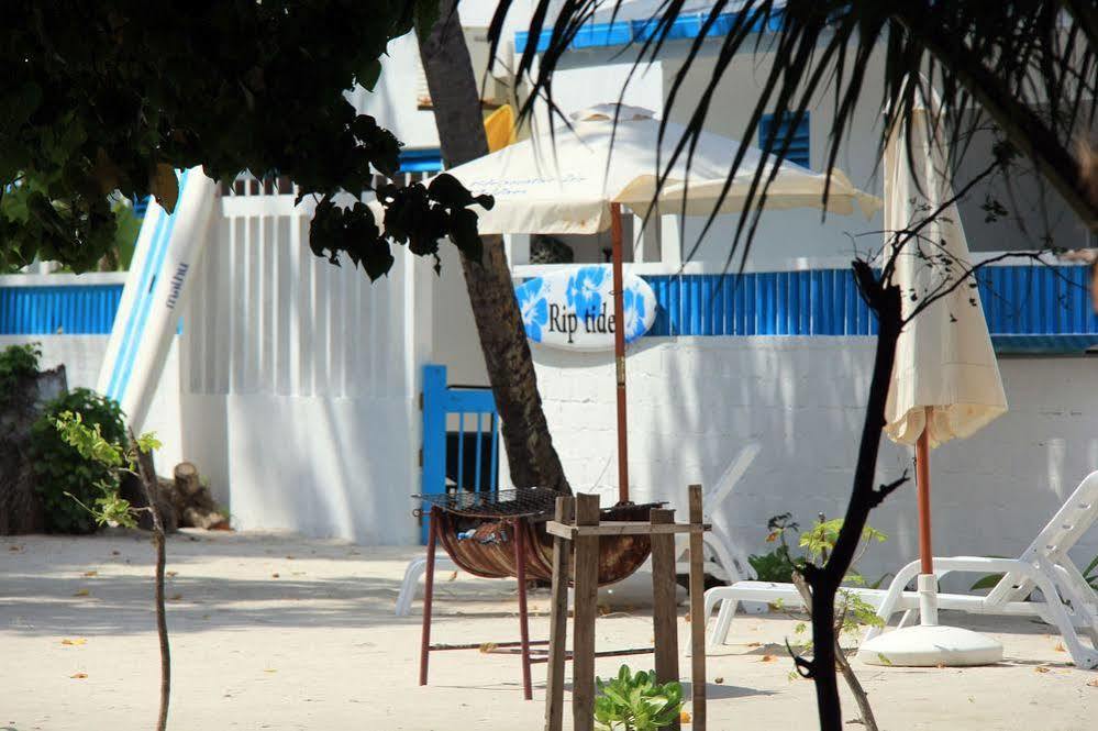Rip Tide Vacation Inn, K.Guraidhoo กุราอิธู ภายนอก รูปภาพ