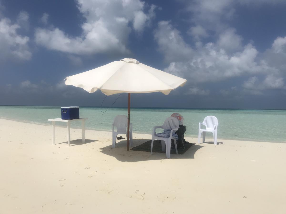 Rip Tide Vacation Inn, K.Guraidhoo กุราอิธู ภายนอก รูปภาพ