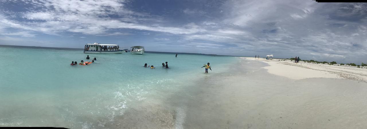 Rip Tide Vacation Inn, K.Guraidhoo กุราอิธู ภายนอก รูปภาพ