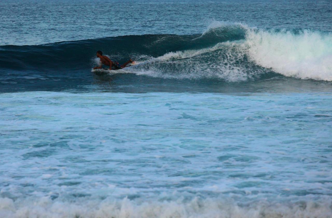 Rip Tide Vacation Inn, K.Guraidhoo กุราอิธู ภายนอก รูปภาพ